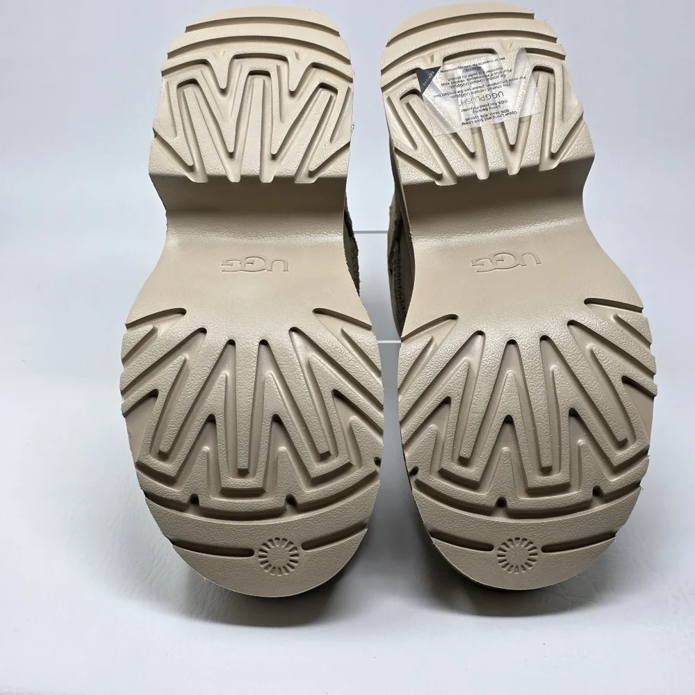 UGG womens mini